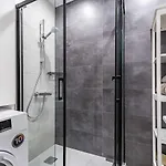 דירה 76-lovely Front In פואנגירולה