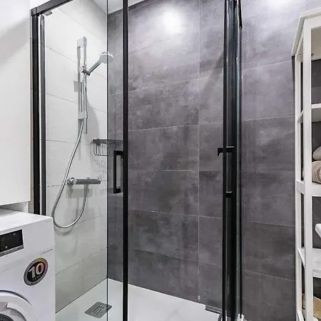 Апартаменты 76-lovely Front In Фуэнхирола