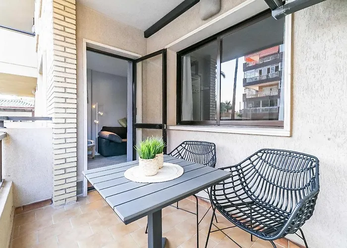 76-lovely Front In Lejlighed